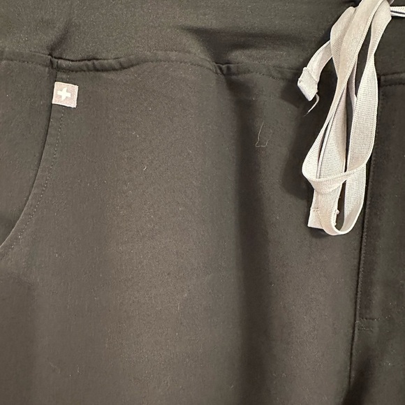Figs Black FIONx Zamora Jogger Pants - Picture 11 of 11